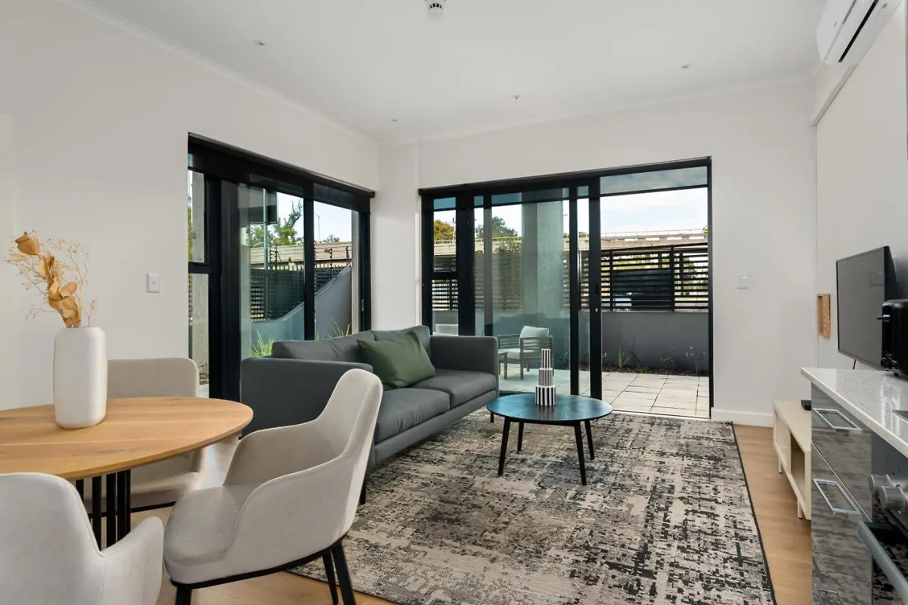 Newlands Peak Aparthotel By Totalstay Cape Town