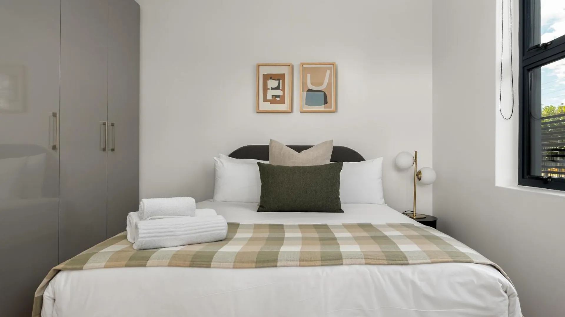 Newlands Peak Aparthotel By Totalstay Cape Town South Africa